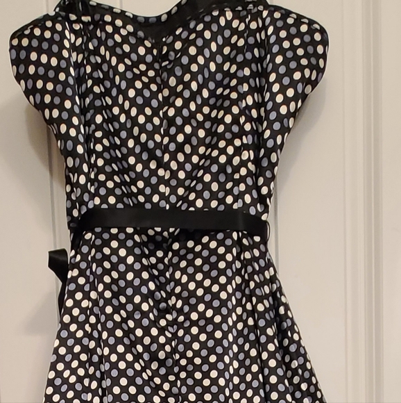 Semi Formal Dress - Picture 10 of 11